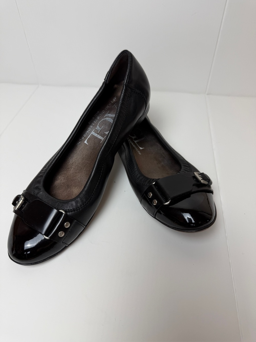 AGL | Attilio Giusti Black Patent Leather Toe Buckle Ballet Flats Made in Italy